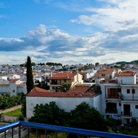 Syraina Apartments Skiathos by Eksteriør billede
