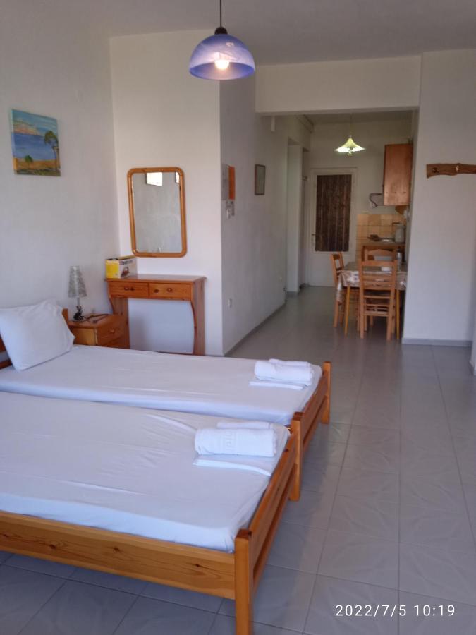 Syraina Apartments Skiathos by Eksteriør billede