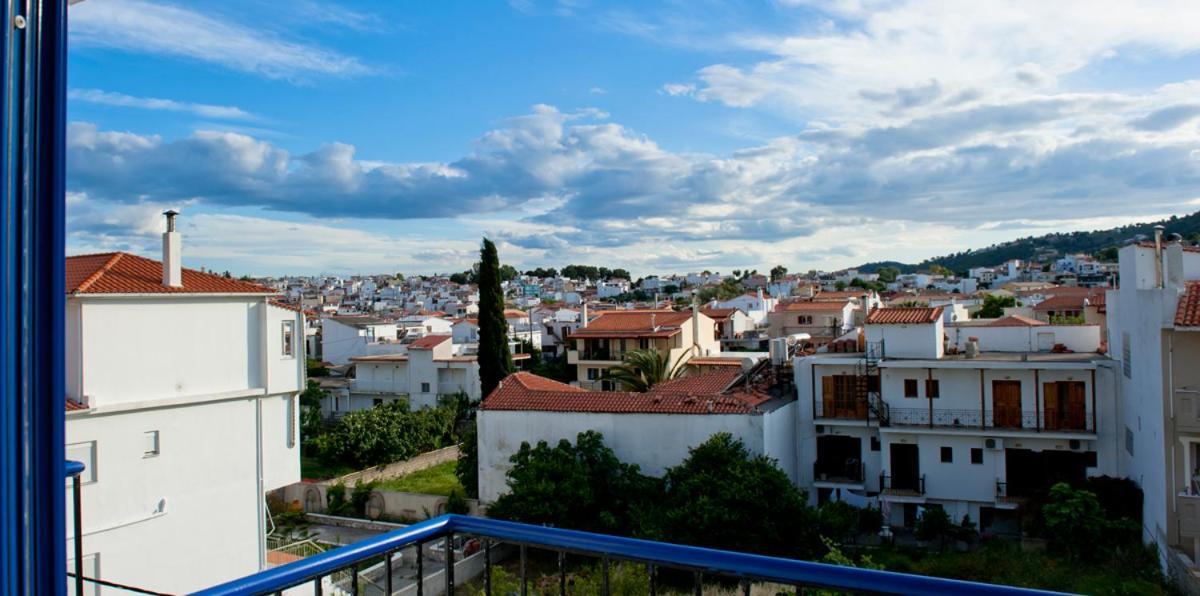 Syraina Apartments Skiathos by Eksteriør billede