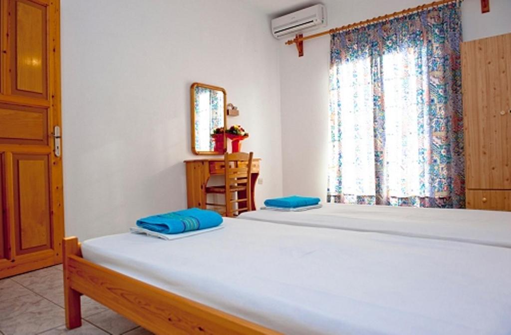 Syraina Apartments Skiathos by Værelse billede