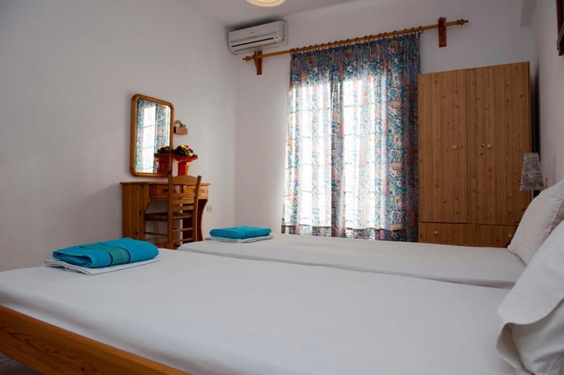 Syraina Apartments Skiathos by Eksteriør billede