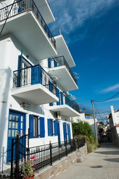 Syraina Apartments Skiathos by Eksteriør billede