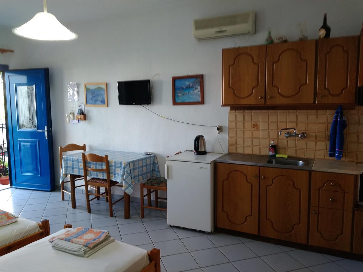 Syraina Apartments Skiathos by Eksteriør billede
