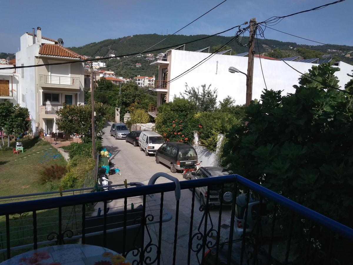 Syraina Apartments Skiathos by Eksteriør billede