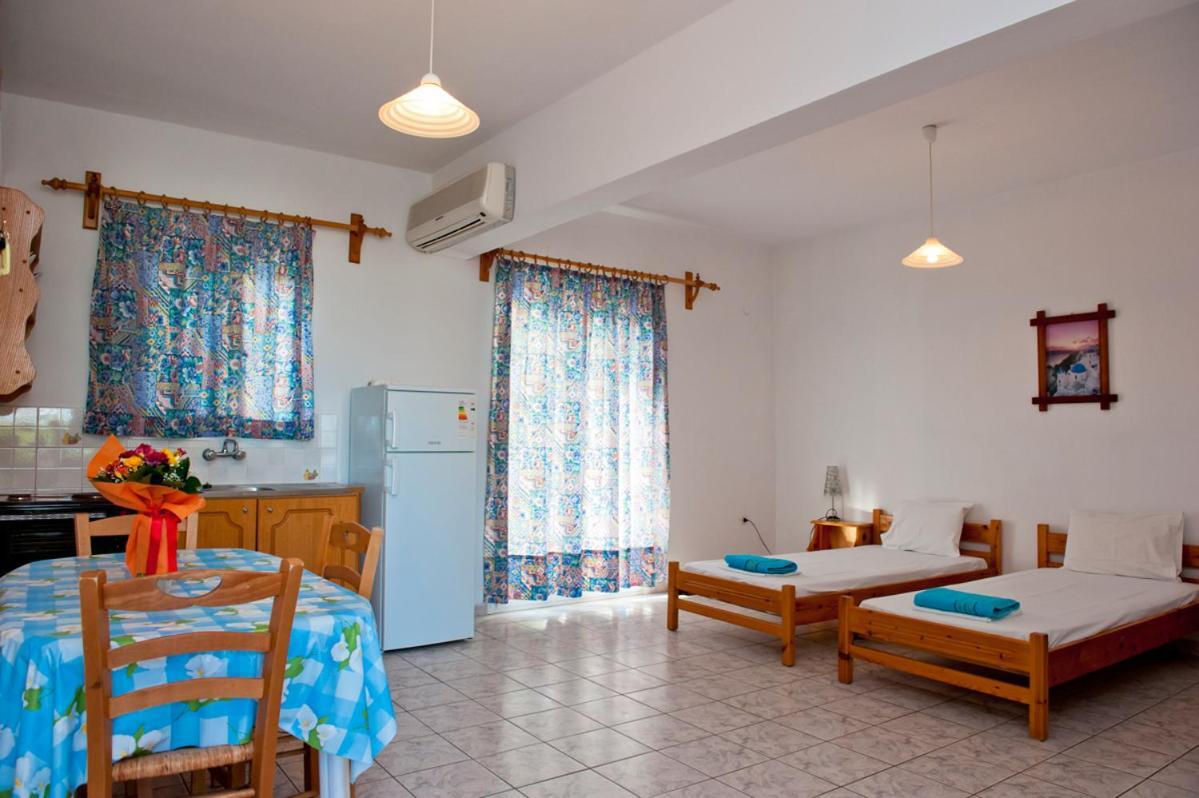 Syraina Apartments Skiathos by Eksteriør billede
